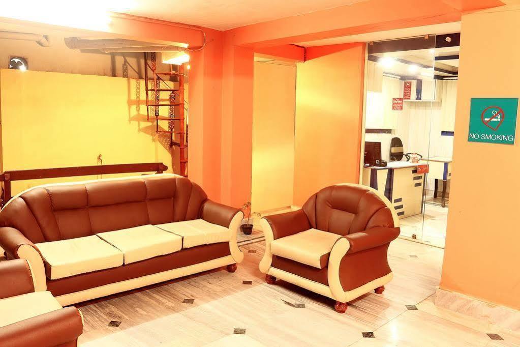 Super Hotel O Tagore Park Ruby Road Kolkata Exterior photo